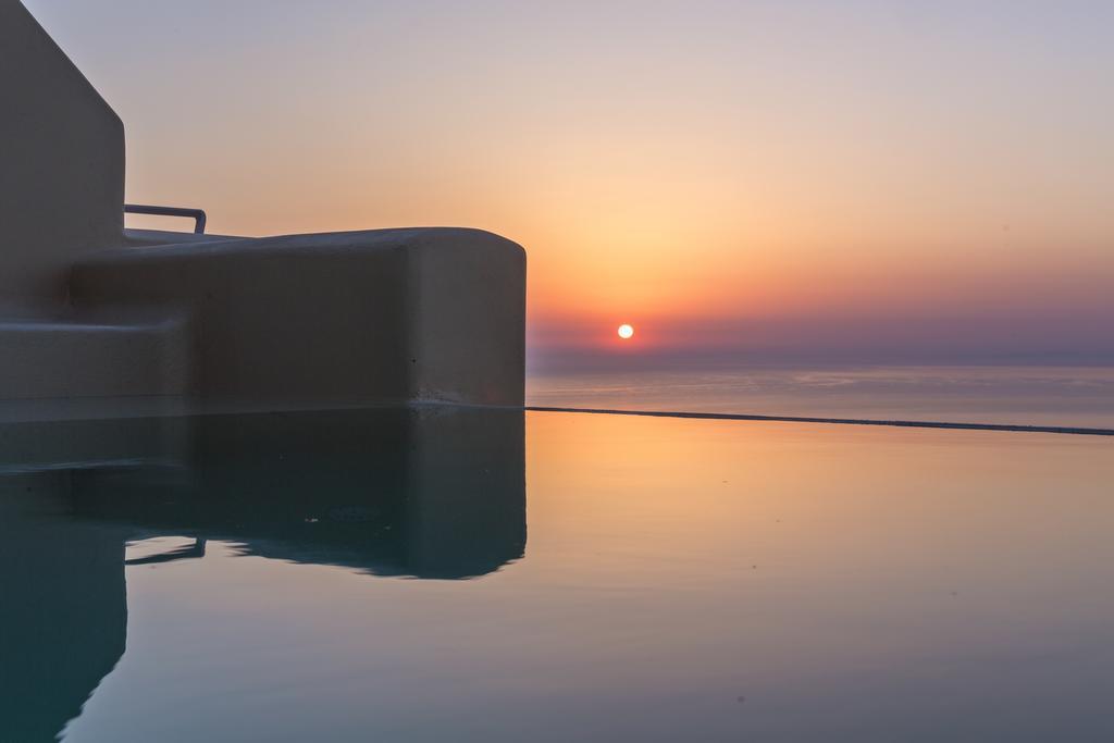 Skyfall Suites - Adults Only Пиргос Экстерьер фото